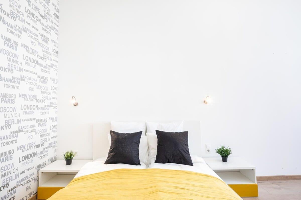 Bright & Large Apartment At Top Location Budapeste Exterior foto
