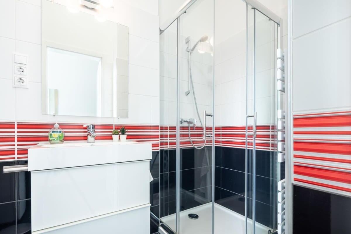 Bright & Large Apartment At Top Location Budapeste Exterior foto