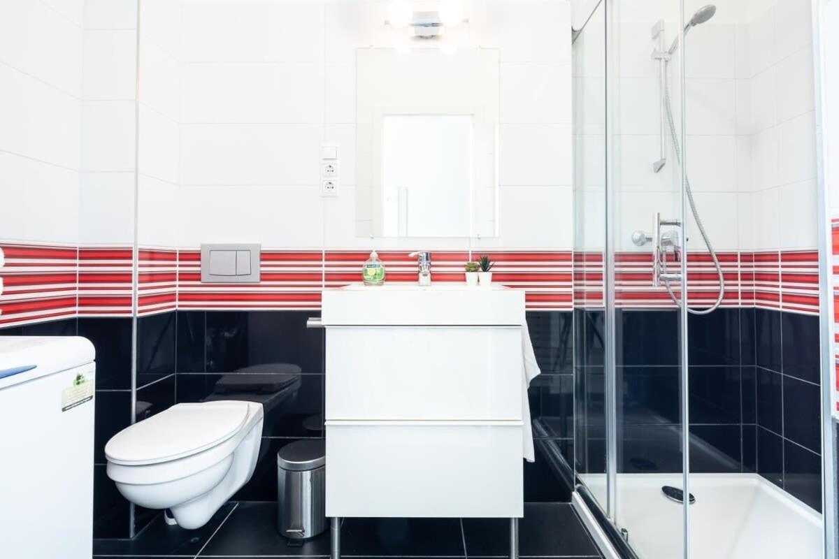 Bright & Large Apartment At Top Location Budapeste Exterior foto