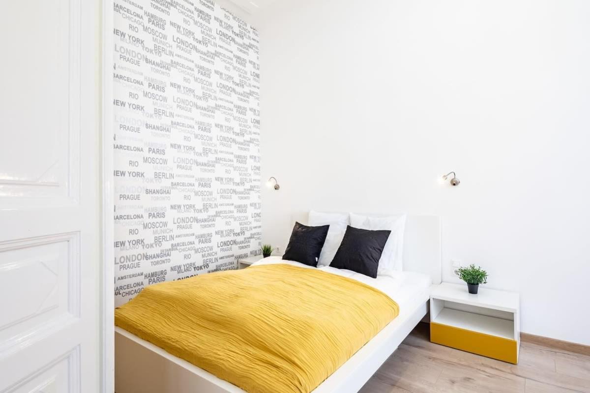 Bright & Large Apartment At Top Location Budapeste Exterior foto