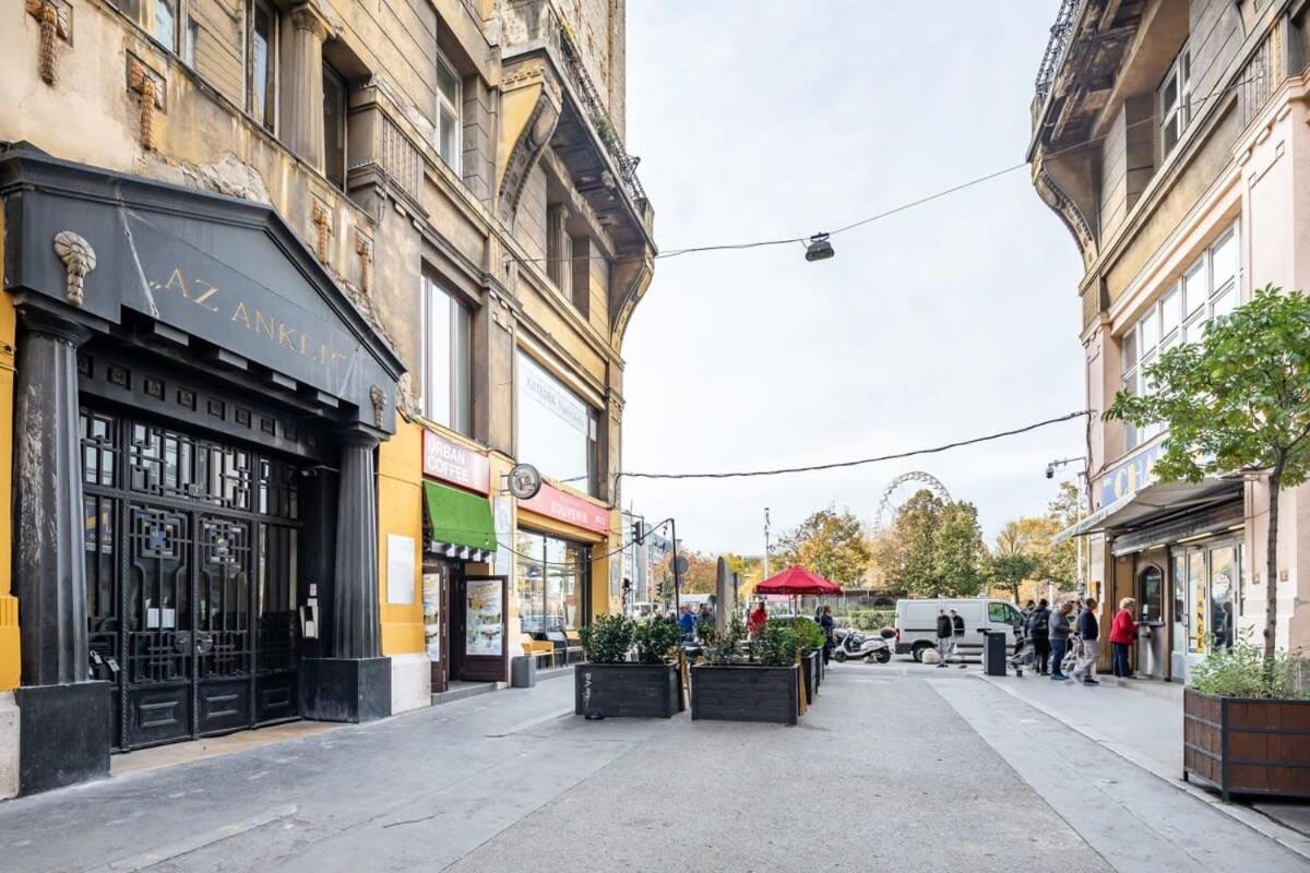 Bright & Large Apartment At Top Location Budapeste Exterior foto