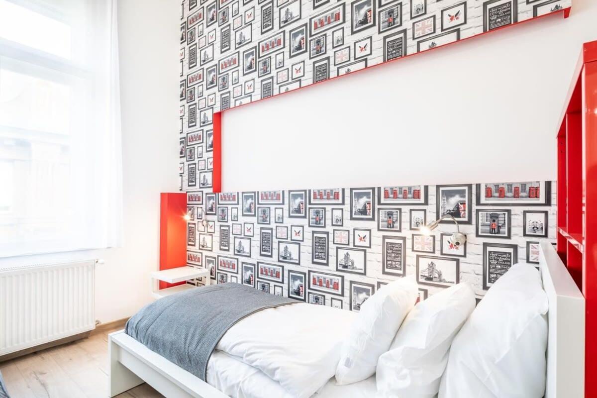 Bright & Large Apartment At Top Location Budapeste Exterior foto