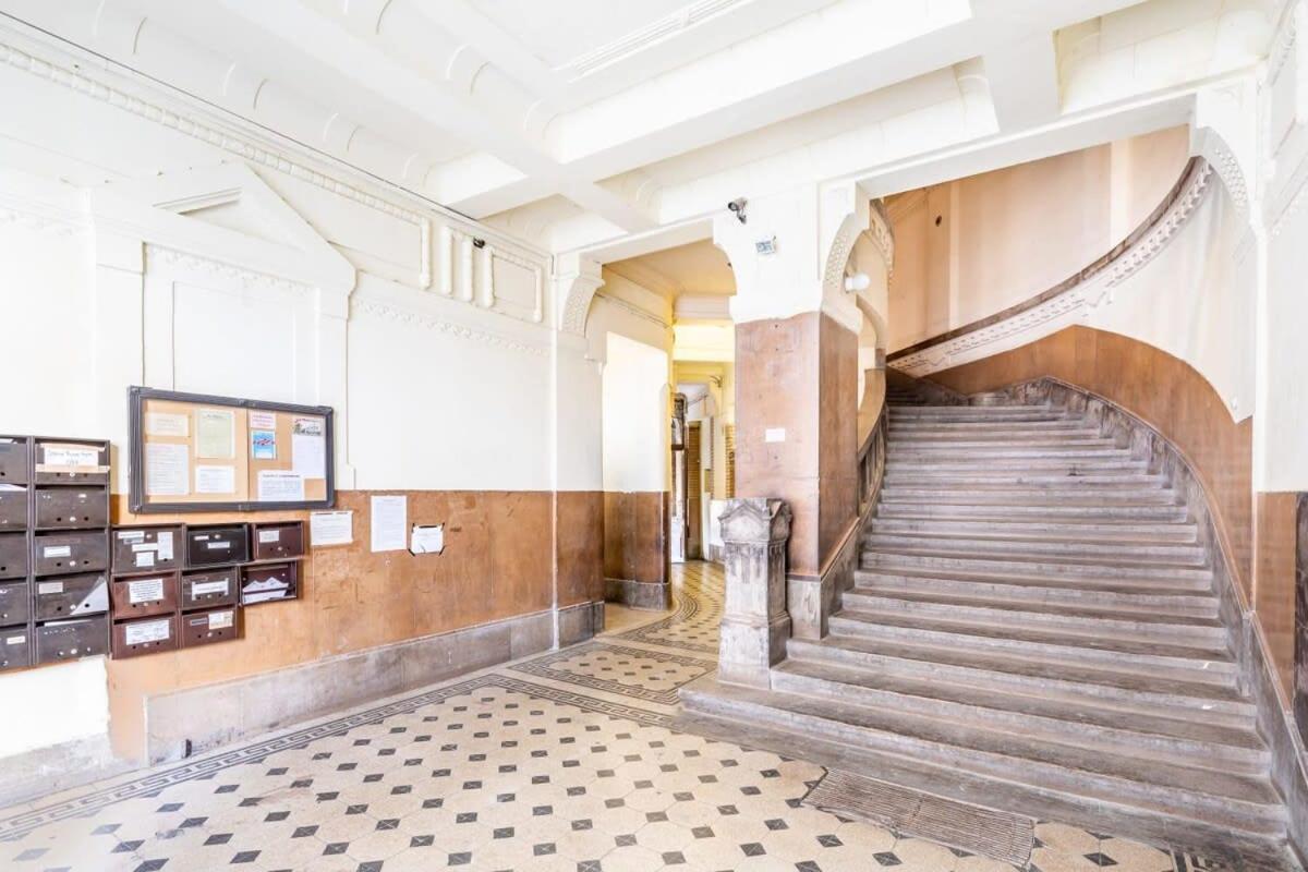 Bright & Large Apartment At Top Location Budapeste Exterior foto